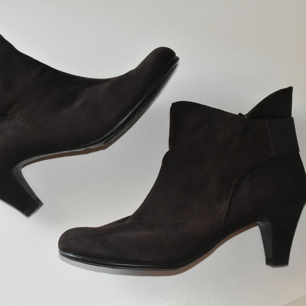 Aerosoles Black Heeled Ankle Boots with zipper US 7.5
